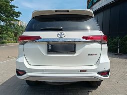 TOYOTA FORTUNER VRZ TRD SPORTIVO DIESEL AT MATIC 2018 PUTIH 9