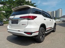 TOYOTA FORTUNER VRZ TRD SPORTIVO DIESEL AT MATIC 2018 PUTIH 10