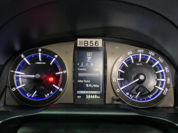 Toyota Kijang Innova V Luxury 2.4 2018 5