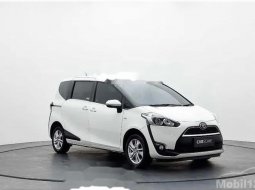 Mobil Toyota Sienta 2018 G terbaik di Jawa Barat 1