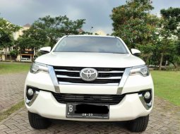 PROMO Toyota Fortuner V Tahun 2017 Putih 6