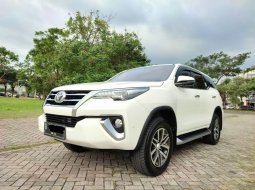 PROMO Toyota Fortuner V Tahun 2017 Putih 4