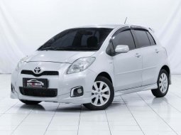 TOYOTA NEW YARIS (CLASSIC SILVER METALLIC) TYPE S LIMITED 1.5CC A/T (2012) 1