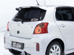 TOYOTA NEW YARIS (CLASSIC SILVER METALLIC) TYPE S LIMITED 1.5CC A/T (2012) 9