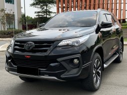 Toyota Fortuner VRZ TRD Diesel 2018/2019 DP Minim 2