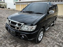 Isuzu Panther GRAND TOURING Hitam 2017 3