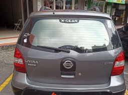 Banten, Nissan Livina X-Gear 2009 kondisi terawat 7