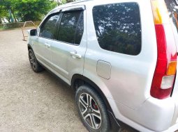 Mobil Honda CR-V 2002 4X4 dijual, Jawa Barat 12