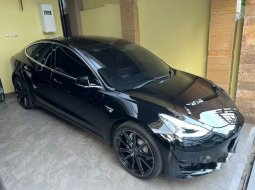 Jual mobil bekas murah Tesla Model 3 2020 di DKI Jakarta 8