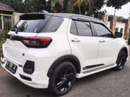 Jual Mobil Bekas promo Harga Terjangkau Toyota Raize 1.0T GR Sport CVT (Two Tone) 2021 3