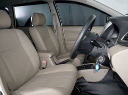 Daihatsu Xenia 1.3 R Sporty AT 2013 Putih 9