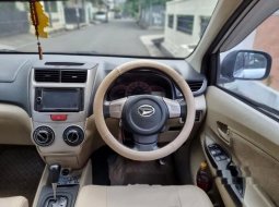 Dijual mobil bekas Daihatsu Xenia R DLX, Jawa Barat  1