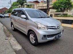 Dijual mobil bekas Daihatsu Xenia R DLX, Jawa Barat  12