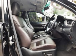 Jual Mobil Bekas Promo Toyota Fortuner New 4x2 2.7 GR Sport A/T 2019 MPV 4