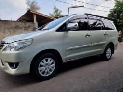 Mobil Toyota Kijang Innova 2012 G dijual, DKI Jakarta 11