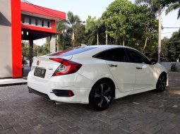 Honda Civic ES Prestige 2018 Putih
