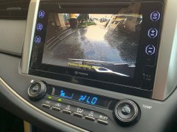 Toyota Kijang Innova V A/T Diesel 2016 5