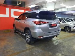 Toyota Fortuner 2016 DKI Jakarta dijual dengan harga termurah 3