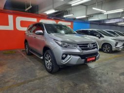 Toyota Fortuner 2016 DKI Jakarta dijual dengan harga termurah 1