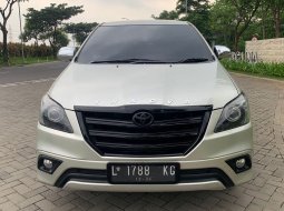 Toyota Kijang Innova 2.5 G MT 2014