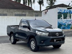 Toyota Hilux 2.4L DSL Single Cab 4x2 MT 2018 3