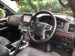 Dijual mobil bekas Toyota Land Cruiser VX-R, DKI Jakarta  7