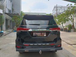 Toyota Fortuner 2.4 VRZ Trd AT 2019 Hitam Km.38 10