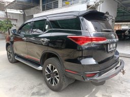 Toyota Fortuner 2.4 VRZ TRD AT 2019 Hitam Km.25 rb 8
