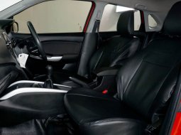 Suzuki Baleno Hatchback MT 2017 Merah 10