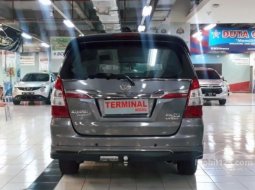 Mobil Toyota Kijang Innova 2014 V Luxury dijual, Jawa Timur 1
