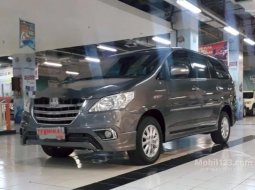 Mobil Toyota Kijang Innova 2014 V Luxury dijual, Jawa Timur 10