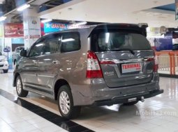 Mobil Toyota Kijang Innova 2014 V Luxury dijual, Jawa Timur 2