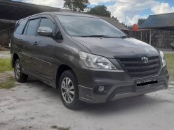 Toyota Kijang Innova G Luxury M/T Gasoline 2015 Abu-abu hitam 6