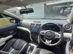 Toyota Rush TRD Sportivo 1.5 MT 2019 Putih 8