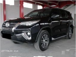 Mobil Toyota Fortuner 2017 VRZ dijual, Jawa Barat 4