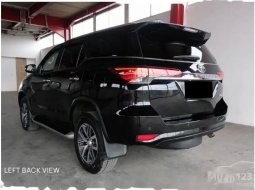 Mobil Toyota Fortuner 2017 VRZ dijual, Jawa Barat 9
