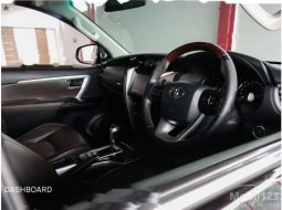 Mobil Toyota Fortuner 2017 VRZ dijual, Jawa Barat 13