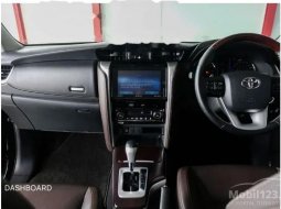 Mobil Toyota Fortuner 2017 VRZ dijual, Jawa Barat 11