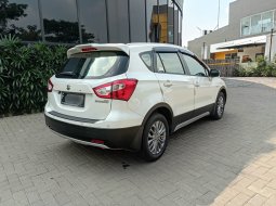 Suzuki SX4 S-Cross AT 2017 Putih 4