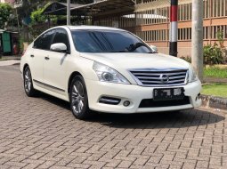 Nissan Teana 250 XV AT Putih 2013 2