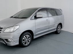 Toyota Kijang Innova V Luxury A/T Gasoline 2015 Silver 3