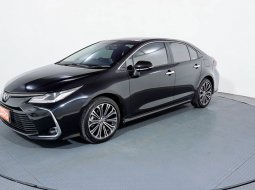 Toyota Corolla Altis V AT 2020 Hitam 2