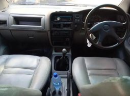 Jual mobil bekas murah Chevrolet Tavera LT 2003 di Jawa Timur 2