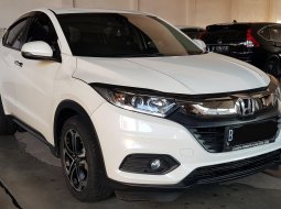 Honda HRV E A/T ( Matic ) 2019 Putih Km 32rban Mulus Siap Pakai 2