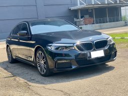 BMW 530i AT Hitam 2020 3