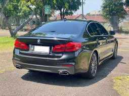 BMW 530i AT Hitam 2020 6