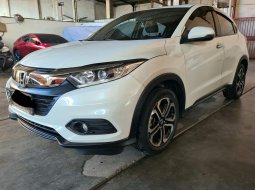 Honda HRV E AT ( Matic ) 2019 Putih Km 32rban Siap pakai 3