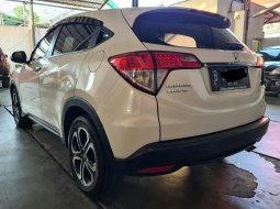 Honda HRV E AT ( Matic ) 2019 Putih Km 32rban Siap pakai 4