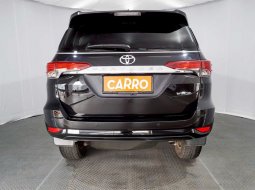 Toyota Fortuner 2.4 VRZ AT 2017 Hitam 5