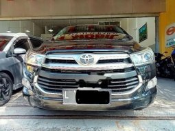 Jual mobil bekas murah Toyota Kijang Innova V 2017 di Jawa Timur